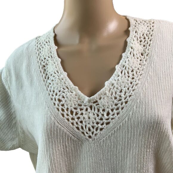 Carolyn Taylor White Long Sleeve V Neck Crochet Neckline Soft Girl Sweater Large - Picture 2 of 12